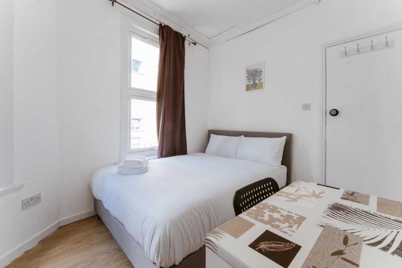 Mile End Double Rooms 27 Guest House Лондон Экстерьер фото