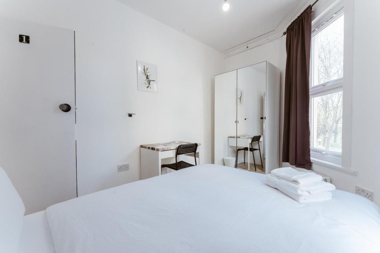 Mile End Double Rooms 27 Guest House Лондон Экстерьер фото