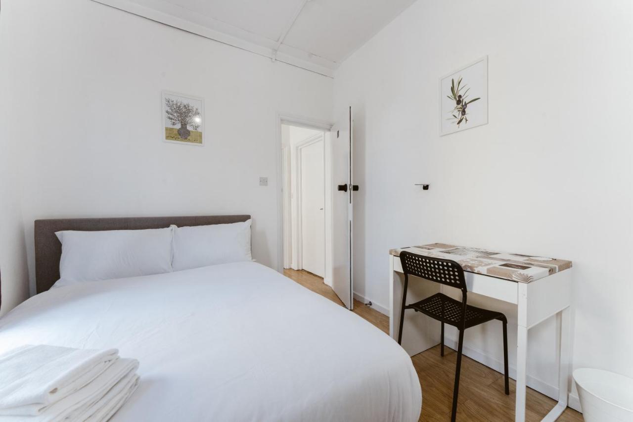 Mile End Double Rooms 27 Guest House Лондон Экстерьер фото