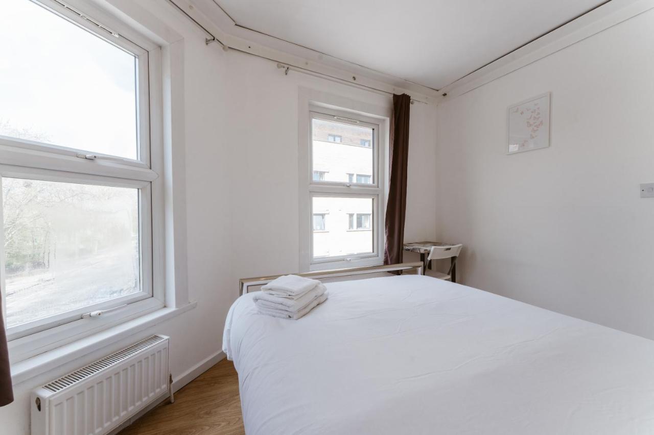 Mile End Double Rooms 27 Guest House Лондон Экстерьер фото